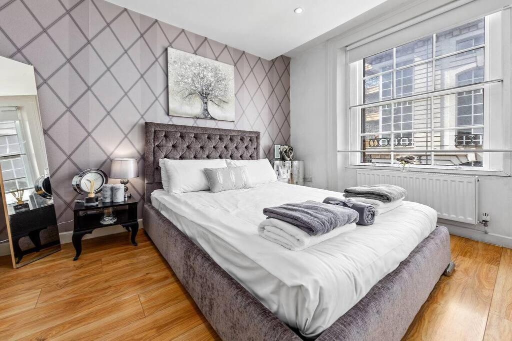 3 Bedroom Apartment In Haymarket Central London Sleep 10 Hy2 ภายนอก รูปภาพ