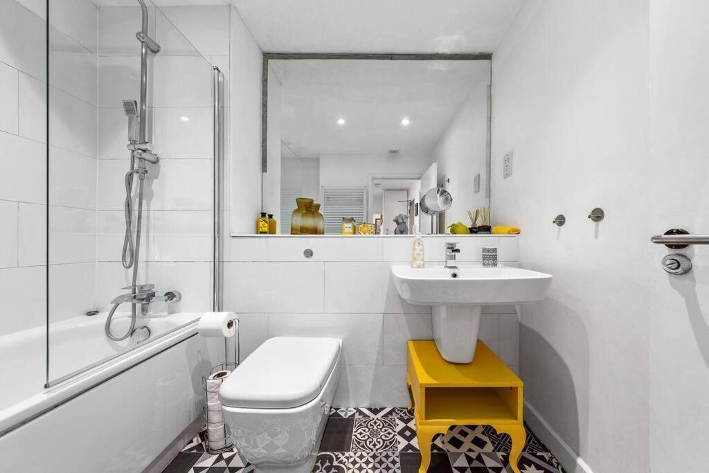 3 Bedroom Apartment In Haymarket Central London Sleep 10 Hy2 ภายนอก รูปภาพ